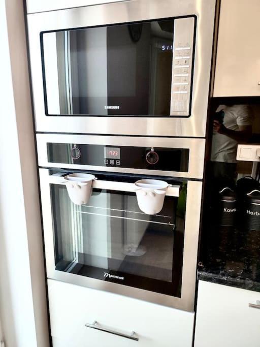 Nowoczesny Apartament Na Pradze Warszawa Exteriör bild